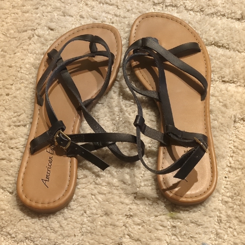 American Eagle Outfitters Black and Tan Sandals
